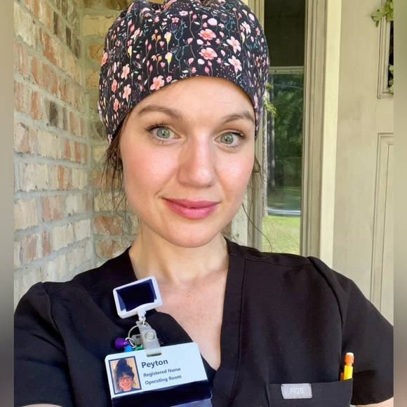 Meet your Posher, Peyton - Picture 3 of 10